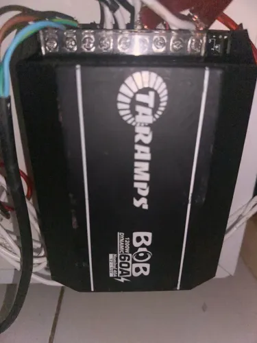 Vende-se Fonte bob 60 amperes !