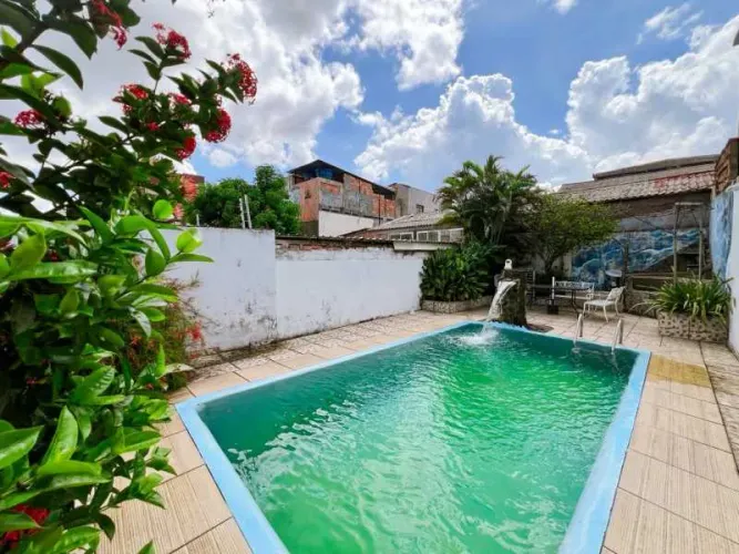 Casa de rua-À VENDA-Aleixo-Manaus-AM