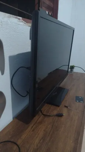 Tv 32 polegadas em perfeito estado vendo com urgência sujeito a todos os testes