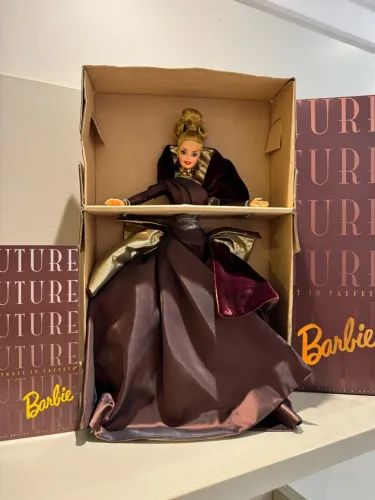 Boneca Barbie Portrait in Taffeta 1996