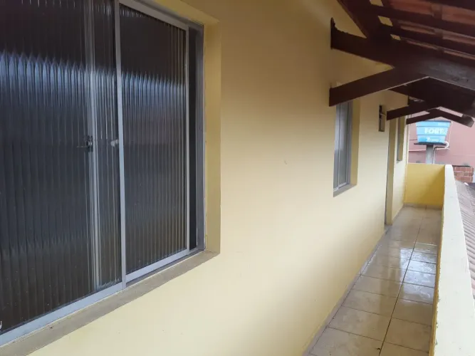 Casa 2/4 (1 suíte), varanda e jardim no Jardim Savóia - Ilhéus