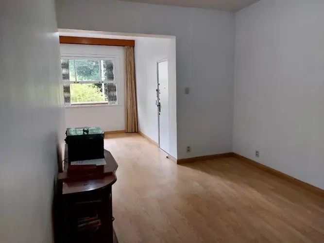 Apartamento para Alugar em Ipanema de 3 Quartos com 86m²