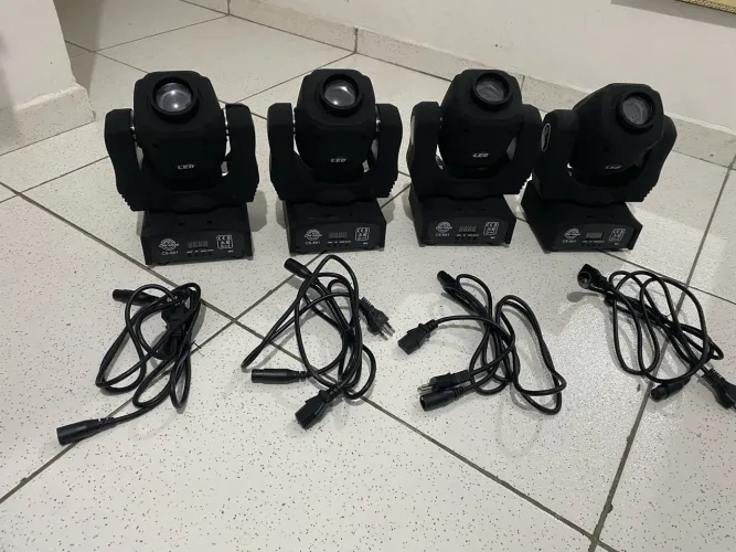 4 MOVINGS 60w NOVOS NA CAIXA