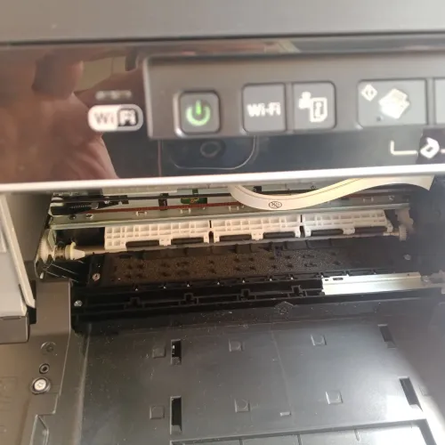 02 impressoras Epson x214 e HP C4780 com defeito no estado