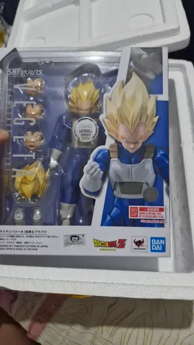 Vegeta ssj 4.0 shfiguarts bandai (leia a descrição)