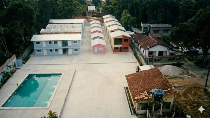 Condomínio de frente para praia com Marina 600.000.00 300.000,00/