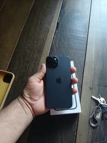 Vende-se um iPhone 15