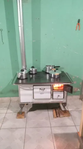 Fogão de lenha