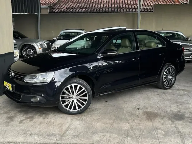 Volkswagen Jetta Highline 2.0 TSI 16V 4P Tiptronic 2011