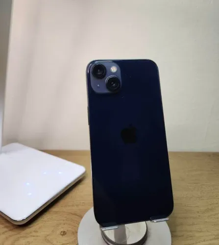iPhone 13 128GB + Carregador