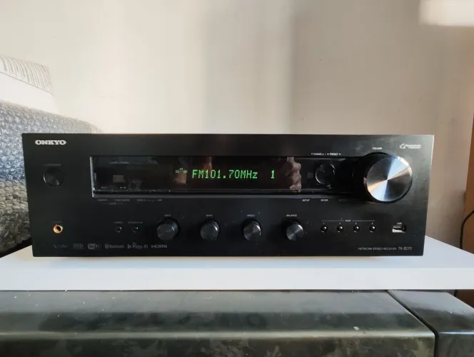 Receiver Stereo Onkyo TX-8270 Bluetooth, Airplay, HDMI, Phono APENAS RETIRADA
