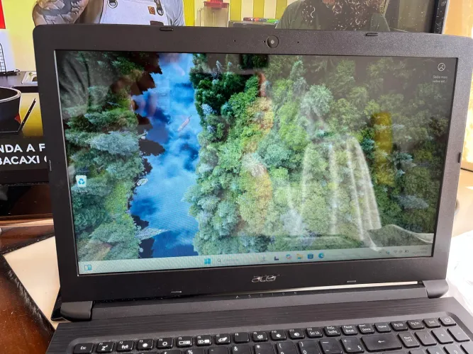 Notebook Acer Pentium/SSD