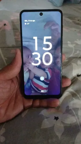 Vendo Telefone Motog53 so as câmeras de traz rui