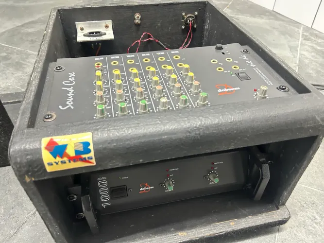 Caixa de Som Amplificada Dobson c/ Mesa de Som 6 Canais + Microfone