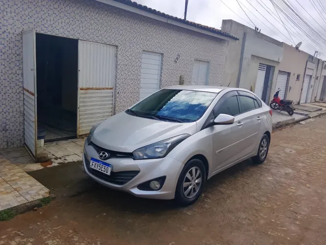 Hyundai HB20S C.style/c.plus1.6 Flex 16V Aut. 4P 2015