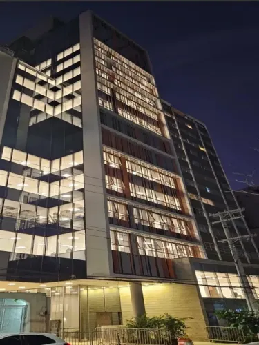 Sala/Conjunto moderno p/ aluguel possui 227 m² - Próximo ao Metrô em Pinheiros - São Paulo