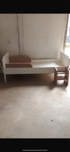 Vendo cama para menina