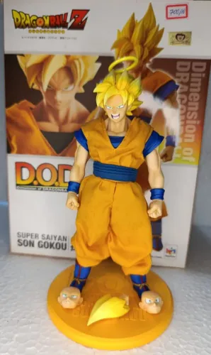 Goku Super Saiyajin - Dimension of Dragon Ball (D.O.D) - Megahouse