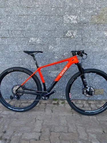 Caloi Elite Carbon Sport - Semizera impecável