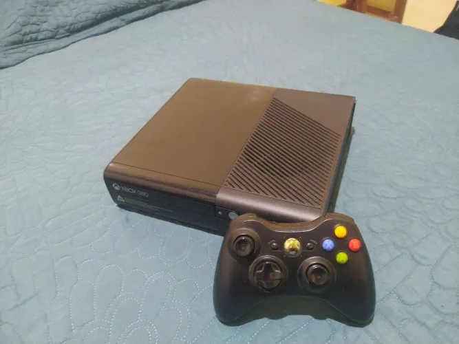 Xbox 360 slim 