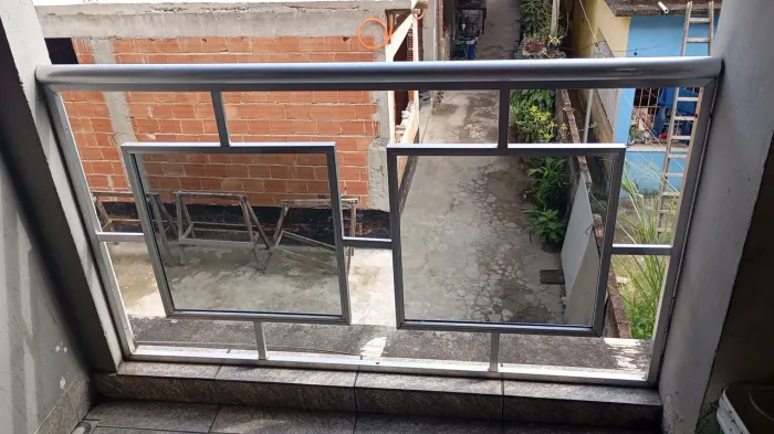 Guarda corpo em alumínio