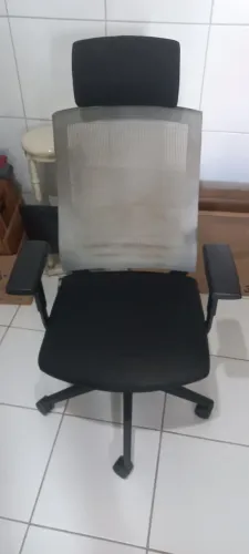 Cadeira Escritório giratória regulagem Altura