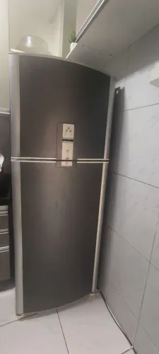 Vendo geladeira Brastemp Frost Free 415 litros 220volts