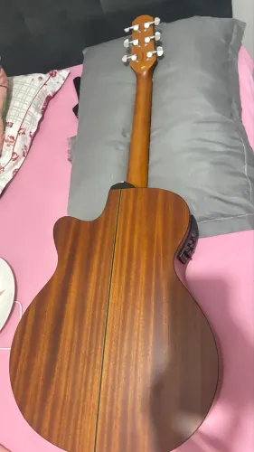 Violão Elétrico