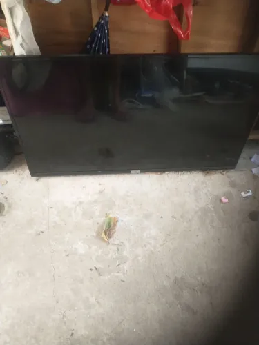 Tv Semp TCL  com defeito 