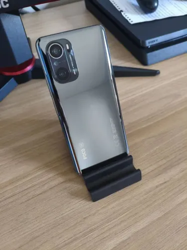 Poco f3