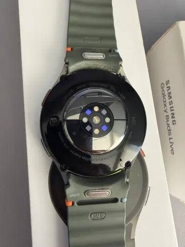 Smartwatch Galaxy Watch 7 44mm + fones Galaxy Buds live