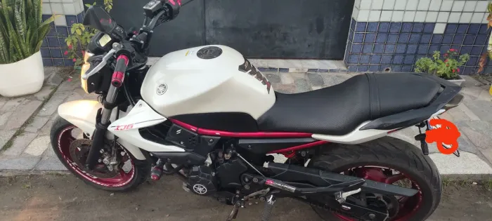 Moto muito conssevada