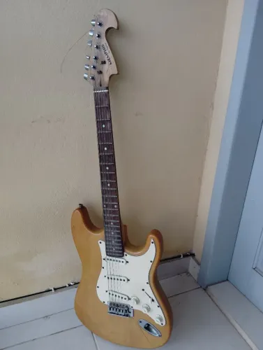 Guitarra Memphis by Tagima