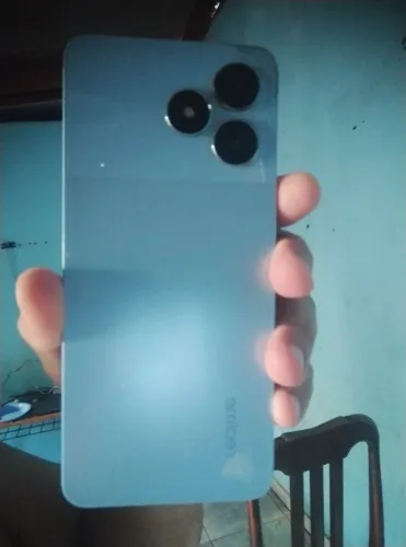 Vendo celular Not50 256GB para retirada de peças .. está ligando, mais trava imagem 