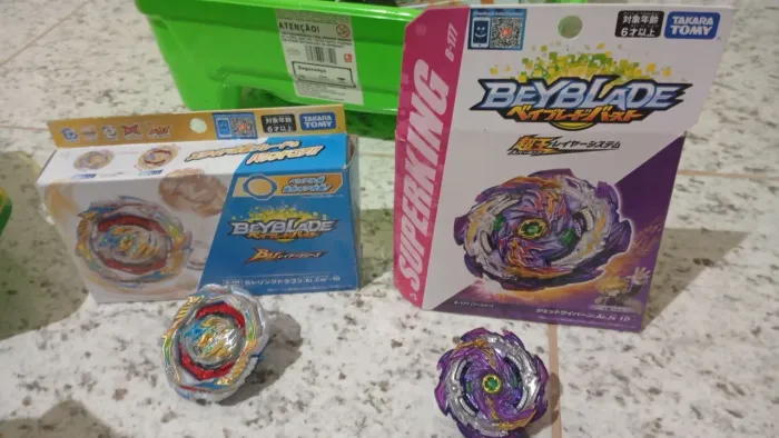 Beyblade burst 