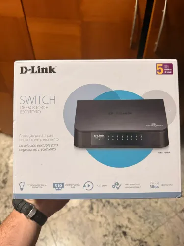 Switch D-Link DES-1016A 16 Portas RJ-45 400 MB/s Ethernet 10/100 Mbps
