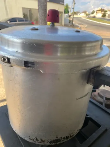 PANELA DE PRESSÃO 22 L