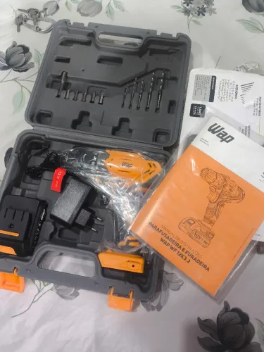 Parafusadeira/Furadeira WAP 12V Sem Fio - Completa - NOVA!