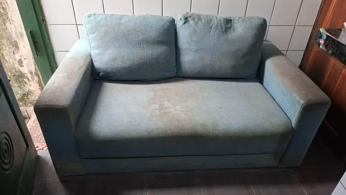 Sofá Tok Stok 2 lugares