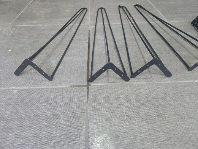 Pés de ferro para mesa 