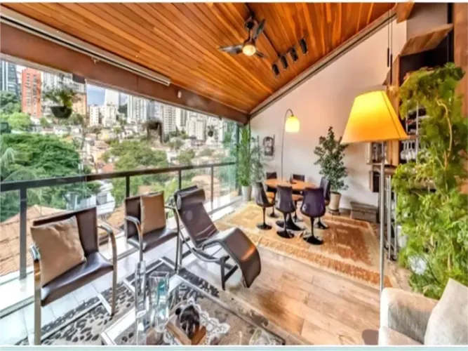 Casa espetacular e pronta para morar. Aluguel ou venda na Vila Madalena - São Paulo
