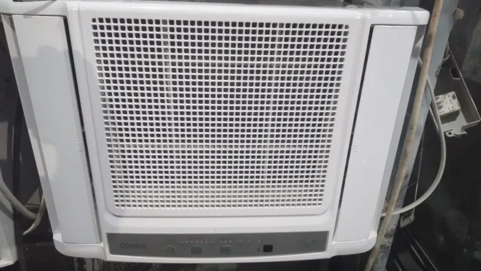 ar condicionado 110v e outro 220v