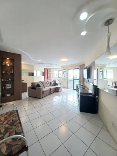 Apartamento com 3 quartos em Casa Amarela