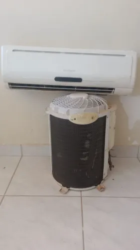 Ar-condicionado 9000btu.