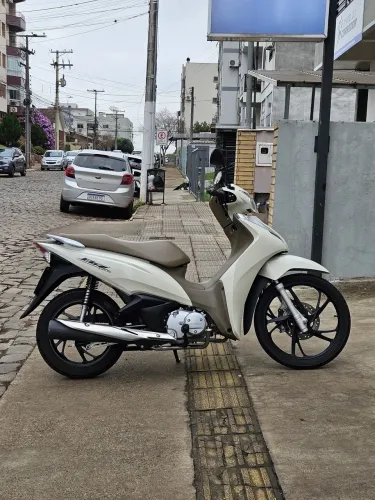 Biz 125 ex branca
