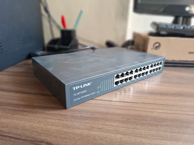 Switch 24 Portas - TP-Link TL-SF1024D