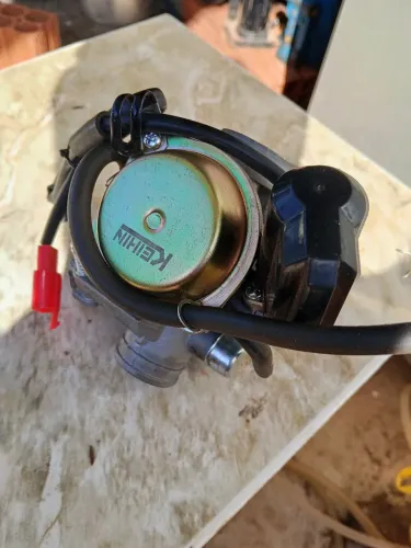 Carburador original da sandaw scooter Future 125 