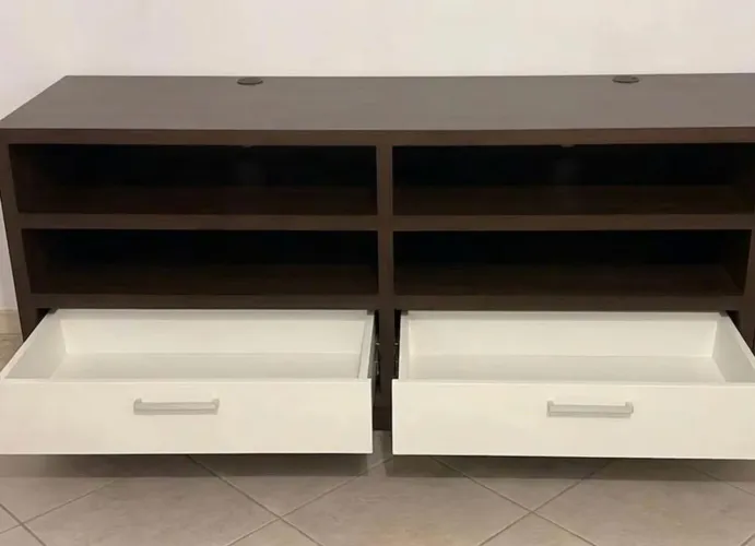 Vendo lindo Rack para Tv- Preço Desapego excelente estado 