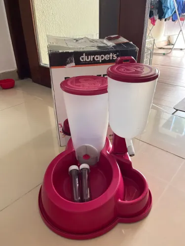 Comedouro e Bebedouro Automático DuraFeeder (Cães e Gatos)