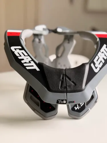 Protetor de pescoço - Leatt 4.5